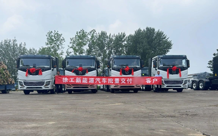 車隊(duì)老板的“致富經(jīng)”：“選擇徐工，就是選擇成功！”