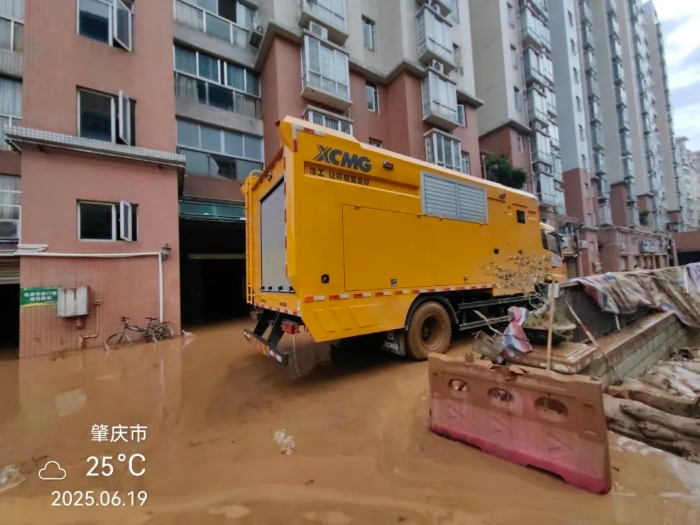 火速馳援！徐工多臺“抗洪勇士”全力迎戰(zhàn)!